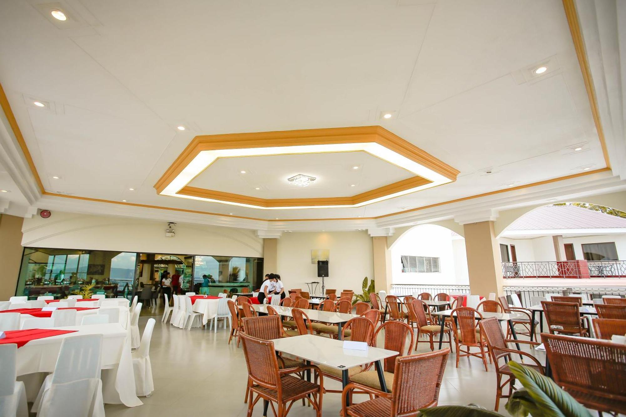 Bohol Plaza Mountain Resort And Restaurant Dauis Exterior foto
